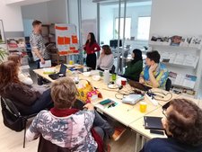 In Redaktionsworkshops werden journalistische Standards vermittelt