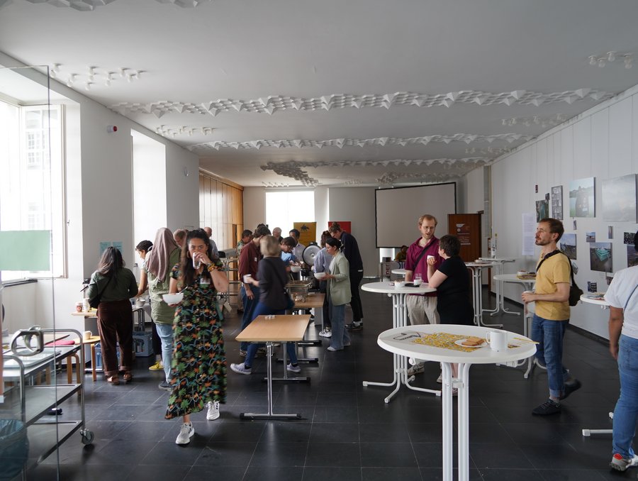 Mittagspause Asientag 2024. © Stiftung Asienhaus