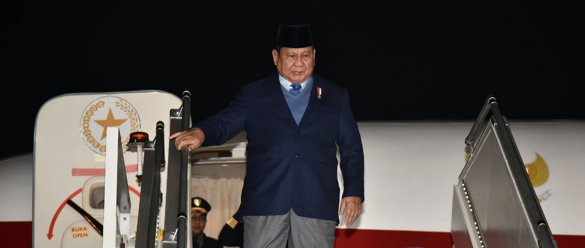 Prabowo Subianto steigt aus Flugzeug