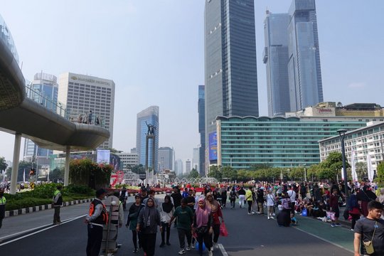  An Car Free Days (CFD) werden Menschen weltweit ermutigt, alternative Verkehrsmittel zu nutzen, auch in Jakarta.